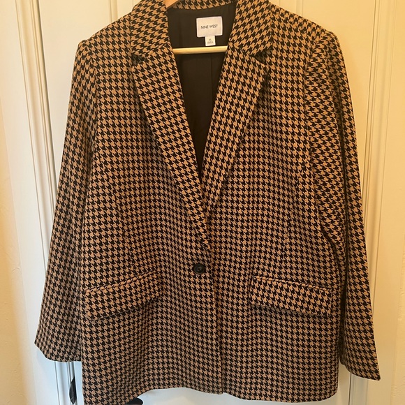 Nine West Jackets & Blazers - Nine West Houndstooth Blazer - Black and Tan. Size XL